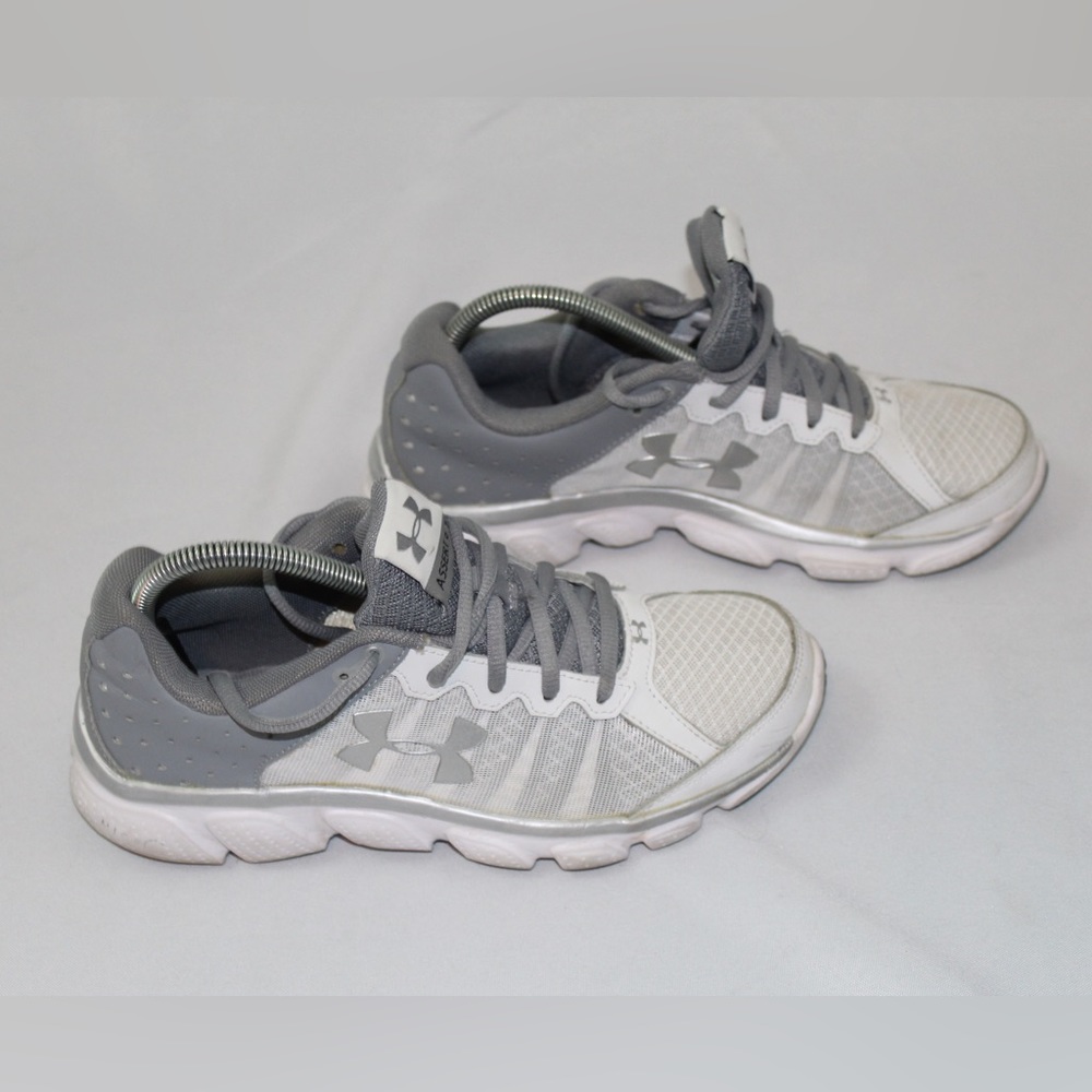 Women’s Under Armour  Assert 6